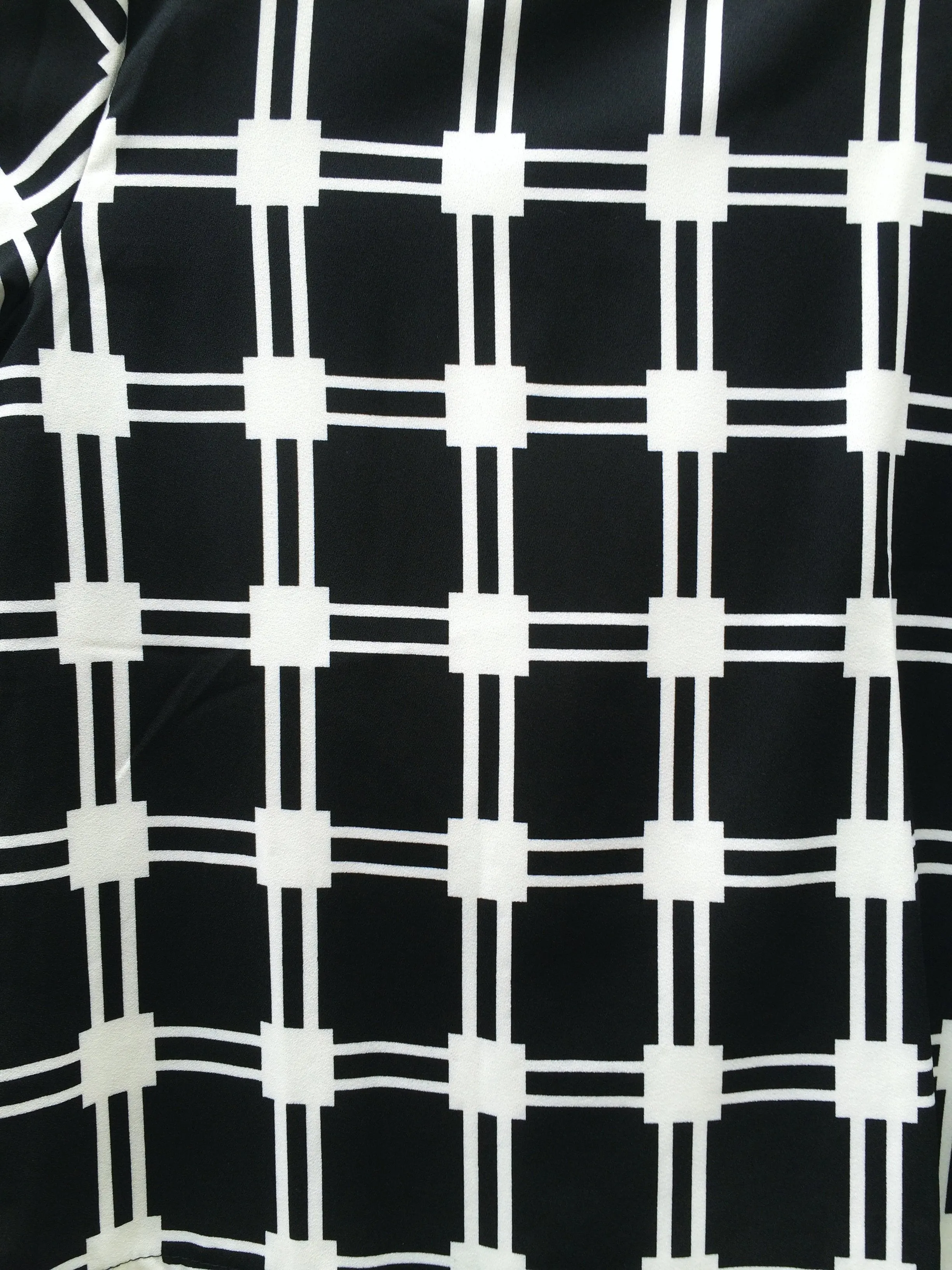Grid Lock | Fresh Find - Modern Monochromatic Black/White boxy Crop Top