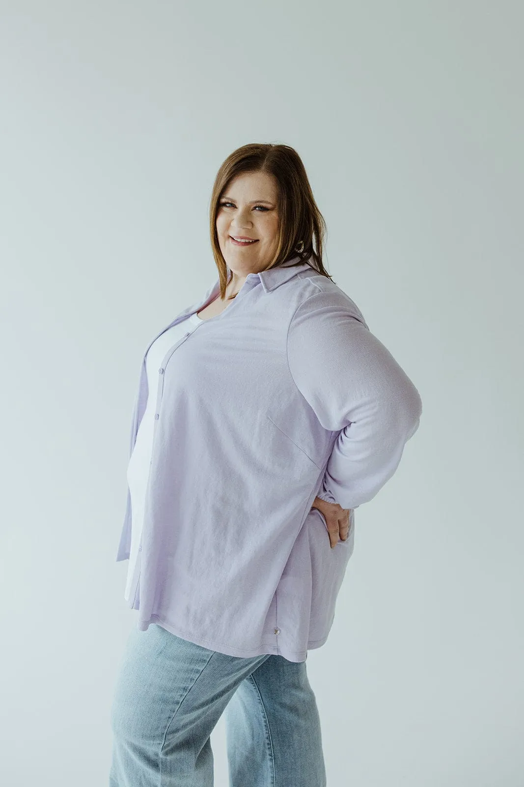 LIGHTWEIGHT KNIT BUTTON-DOWN IN FRESH LILAC