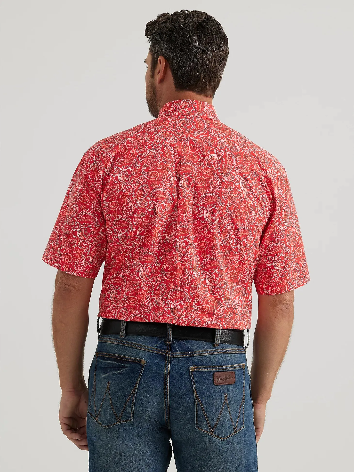 Men's Wrangler George Strait Red Paisley Print Short Sleeve Button Down
